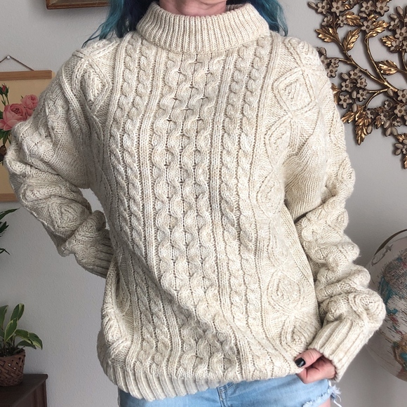Vintage Sweaters - Vintage Chunky Oversized Cable Knit Sweater